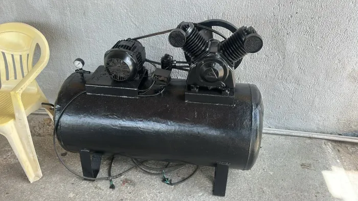 Vende-se ou troca-se compressor trifásico