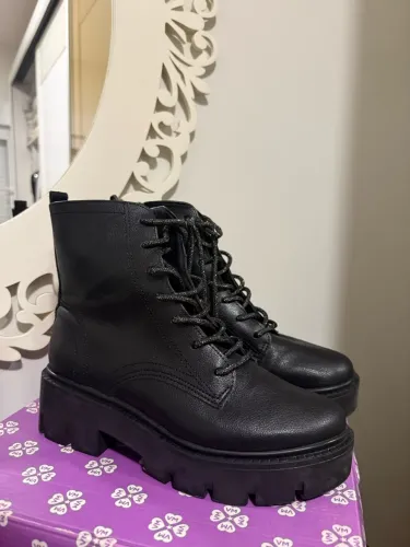 Coturno Feminino Via Marte
