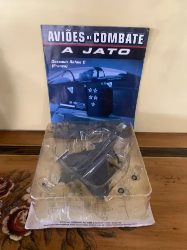 Aviões de Combate a Jato - Dassault Rafale C - Escala 1:72 - Colecionador
