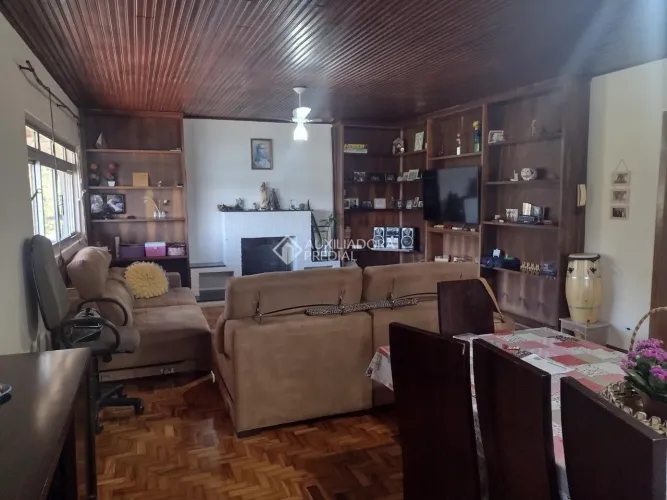 Casa / Chácara 591,50m², 3 quartos 1 suítes 5 vagas - Dos Finco - São Bernardo do Campo -