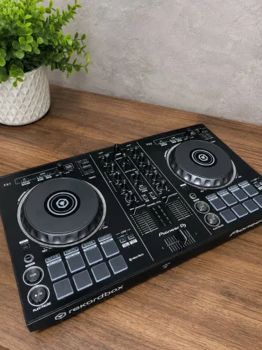 Controladora DJ Pioneer DDJ-RB