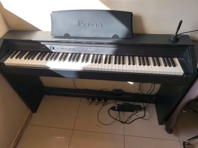 Piano Digital Casio Privia PX-760