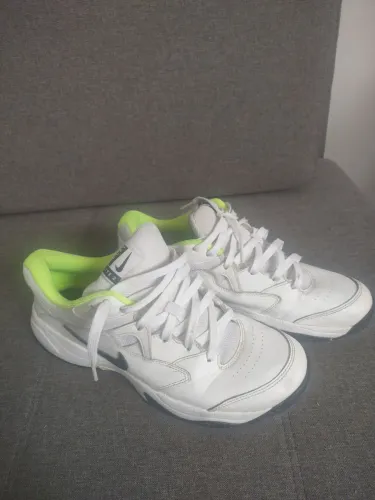 Tênis Nike Court Lite 2 Branco e verde Neon