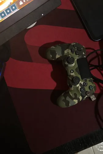 Controle de ps4 camuflado