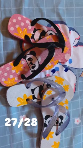 Sandália infantil 20 reais cada 27/28