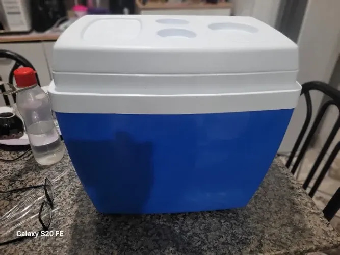 Caixa Térmica Cooler Mor com Alça e Porta-Copos