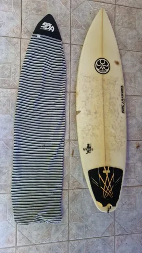 Prancha 5'11 Havaiana, Shaper Erick Arakawa