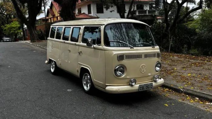 Volkswagen Kombi Standard/ Luxo/ Serie Prata 1995