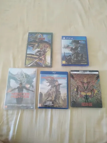 Coleção Monster Hunter PS4, Blu-ray e Mangá lacrados