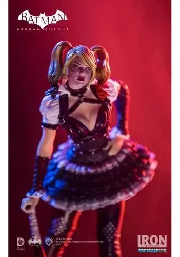 Harley Quinn (Batman Arkhan Knight) Iron studios art Scale 1/10