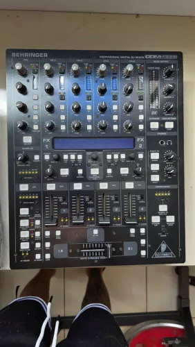 Behringer DDM4000 - Mixer Digital Profissional | Caixa Original