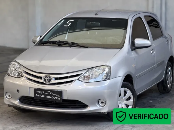 Toyota Etios X 1.3 Flex 16V 5P Mec. 2015