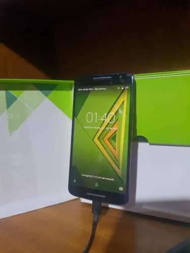 Celular Moto X Play (item de colecionador)