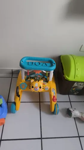 Andador Fisher Price