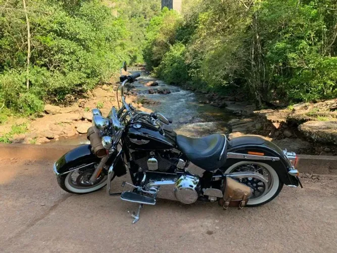 HARLEY DAVIDSON SOFTAIL DELUXE 2013