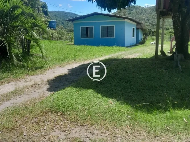Sítio 5280m² em Ratones