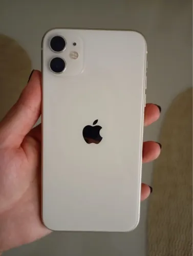 iPhone 11 - 64GB