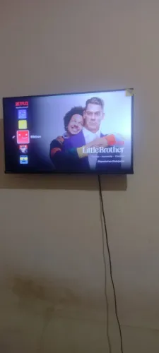 Vendo tv smart Toshiba 32 polegadas nova 