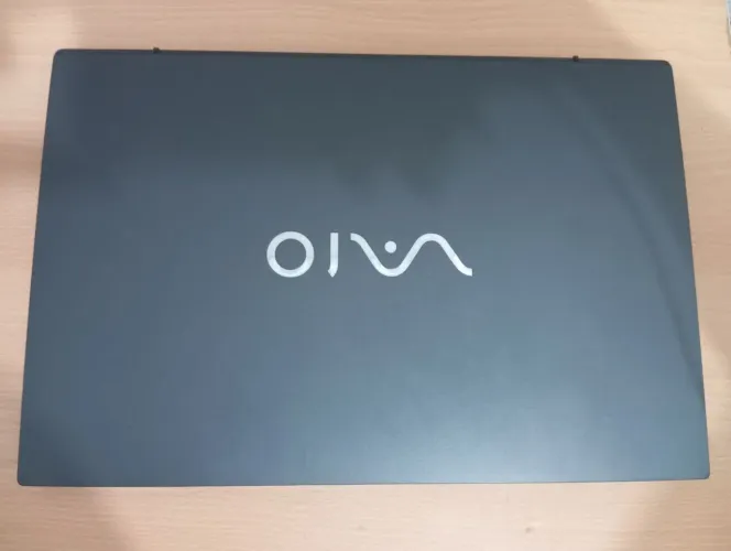 Notebook VAIO FE15 excelente