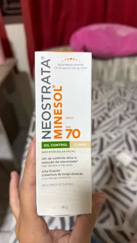 Protetor facial NEOSTRATA COR CLARO