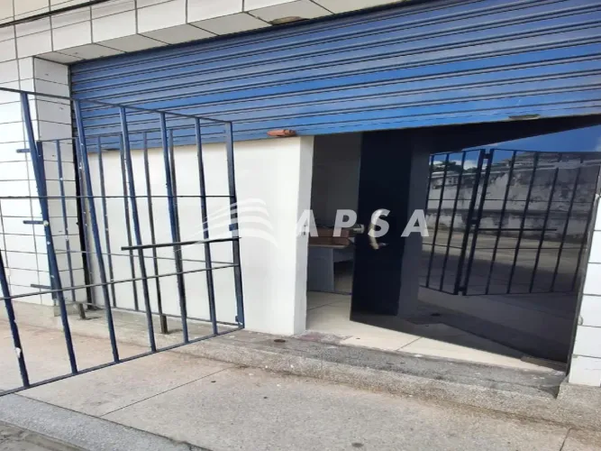 EXCELENTE ESTABELECIMENTO COMERCIAL NO TÉRREO, COM APROXIMADAMENTE 40 METROS QUADRADOS, LO