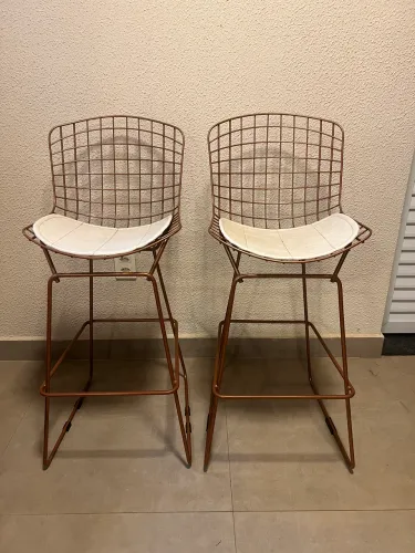 02 Banquetas Bertoia Cobre maciço altura 70cm, assento branco