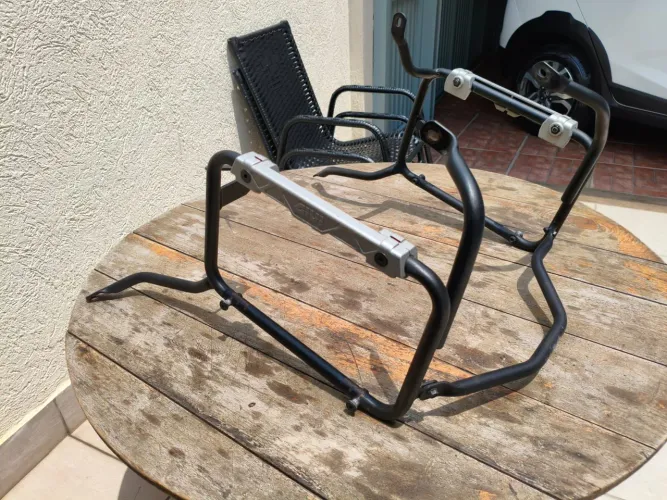 Suporte Bau lateral Givi Tiger 800 18/19
