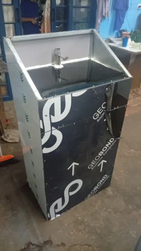 Placas e Luminosos em 3D e 4D - Letras-caixas em Acrílico - Led - Zinco e Acm - Acm Fachad
