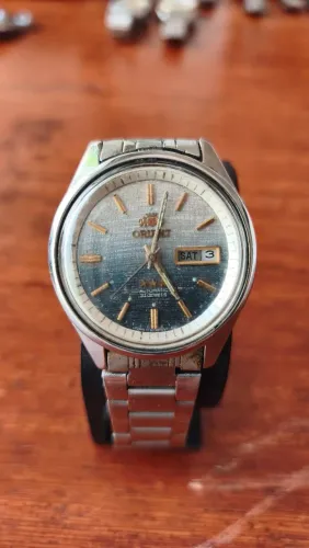 Relógio Orient Automático Vintage Azul escuro degradê Prata