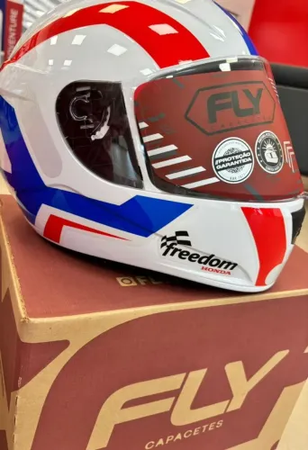 CAPACETES FLY FREEDOM NOVOS