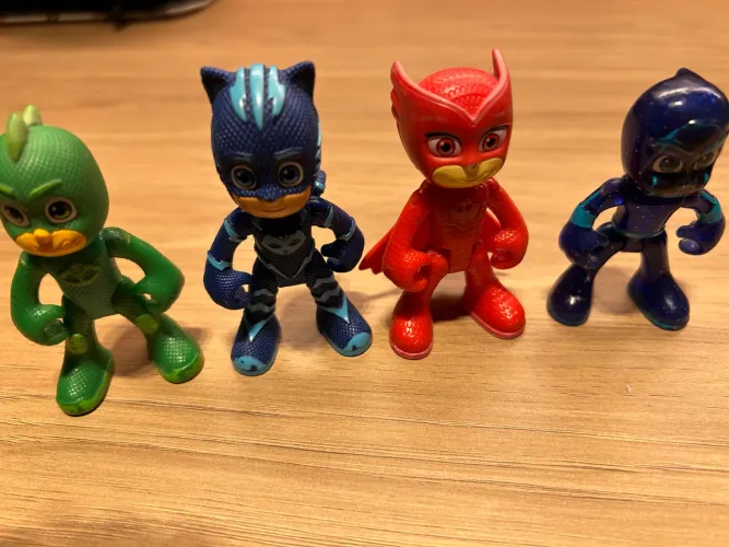 Pj masks 4 bonecos originais e máscara menino gato original 