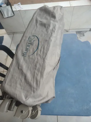 Berço desmontável para viagens