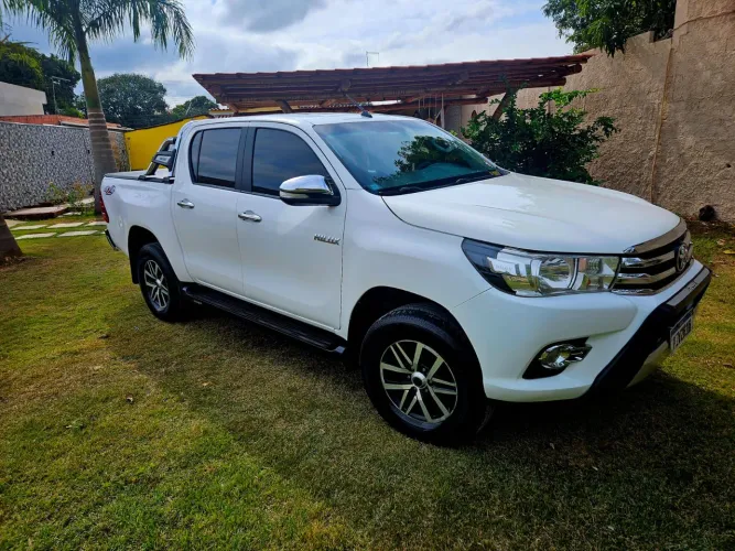 Toyota Hilux CD 4X4 2.8 Diesel Mec. 2017