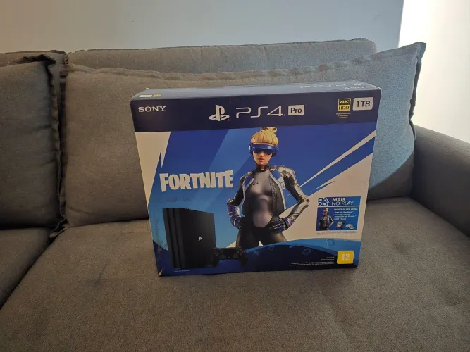 Ps4 pro 1terabyte 