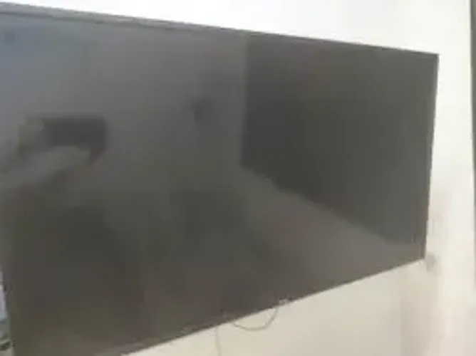 Televisão Tcl Smart Antiga 42 Pol (Usada)
