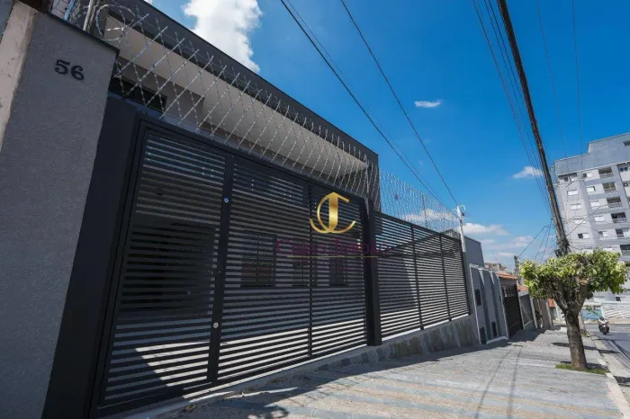Sobrado totalmente reformado no Jardim Morumbi ??? 4 dormitórios, piscina e espaço gourmet