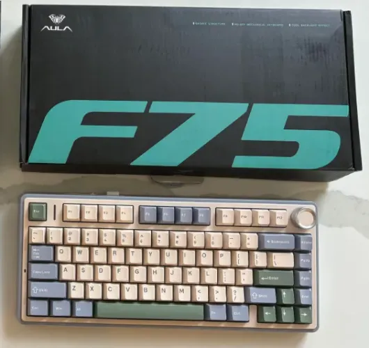 Teclado Mecânico Aula F75
