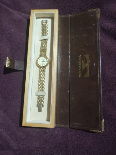 Technos Luxor feminino dos anos 90