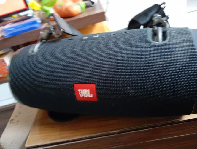 Vende- se jbl extreme 2 . Ótima . Valor 800. Aceito cartao