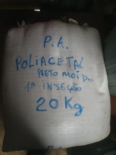 Poliacetal moído