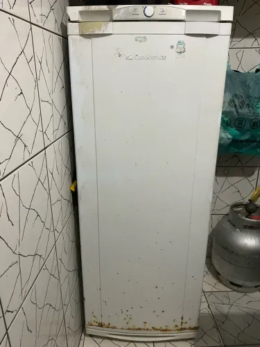 Vendo, está novinha