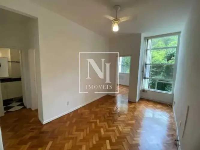 Apartamento : Padrão / Residencial / Copacabana