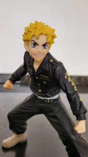 Boneco Tokyo Revengers takemichi hanagaki