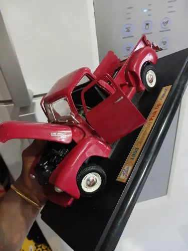 Miniatura escala 1/18