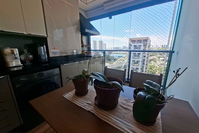 APARTAMENTO COM 2 DORMS SENDO 1 SUITE COND CLUBE - LOCALIZAÇÃO NOBRE