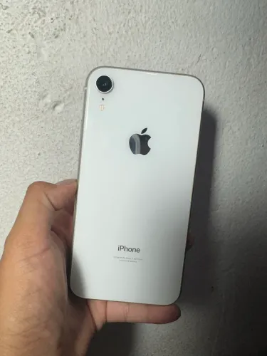 Celular iPhone XR