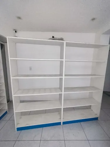 Móveis para comércio 