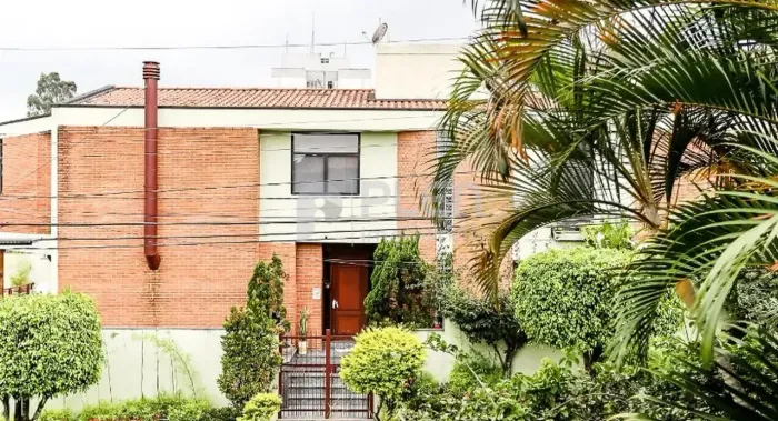 Casa à venda 5 dormtórios - 2 suites - 540m² - R$ 1.700.000,00 - Barro Branco (Zona Norte)