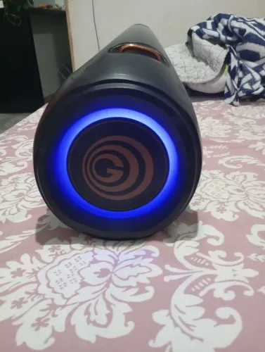 Caixa de som portátil