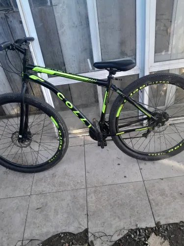 Bike Colli Nantes aro 29 freio a disco.